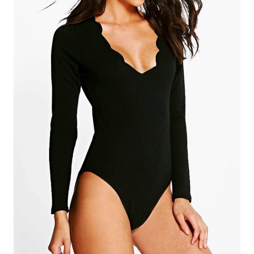 Boohoo black scalloped bodysuit